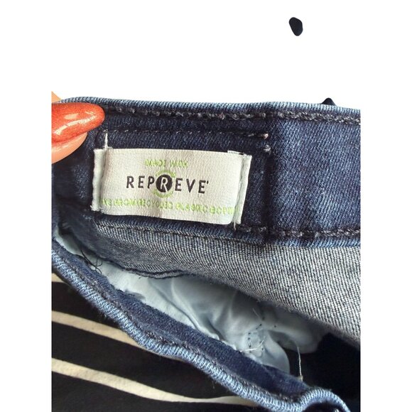 CALVIN KLEIN Dark Wash Skinny Repreve Denim Jeans Size 6 - Picture 4 of 7